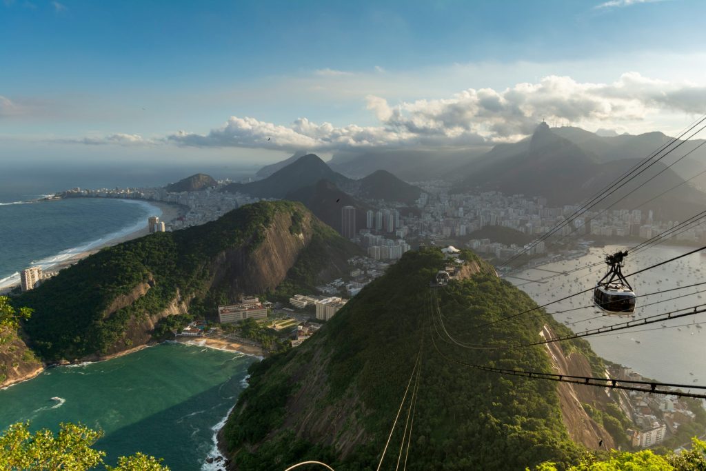 Destinos brasileiros crescem nas buscas internacionais em setembro de 2025