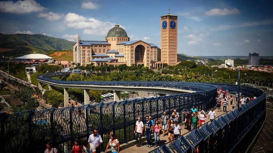 Taxa de turismo no Brasil: como funciona e o que muda para o viajante
